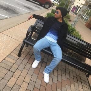 Meet your Posher, Junjun